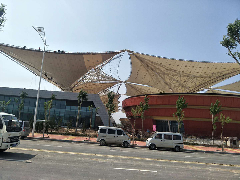 PTFE膜結構屋面有哪些特點？為什么PTFE膜結構屋面如此受歡迎？