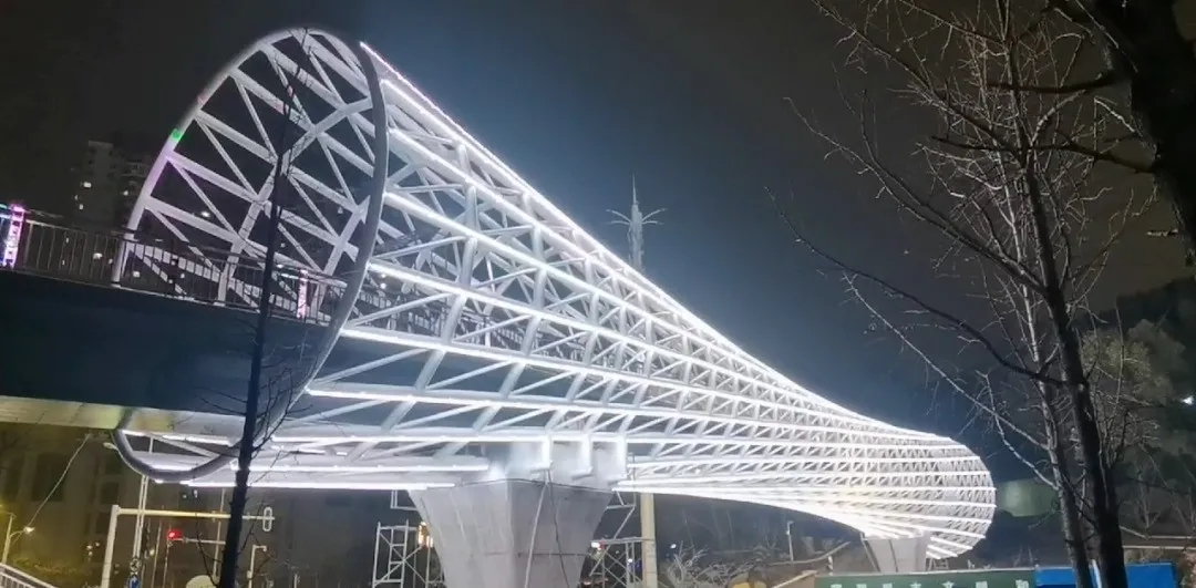 小蠻腰“倒了”嗎？