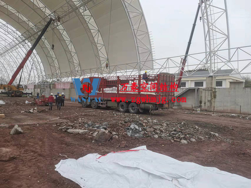 四川高興煤炭儲備基地建設(shè)項(xiàng)目膜結(jié)構(gòu)安裝中 四川高興煤炭儲備基地建設(shè)項(xiàng)目膜結(jié)構(gòu)安裝中