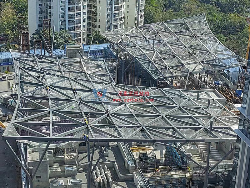 中交海南總部基地項目三標段幕墻及欄桿工程最新施工進度