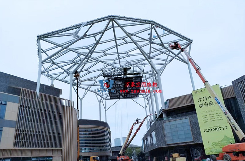 勞動最光榮，致敬一線工作者！