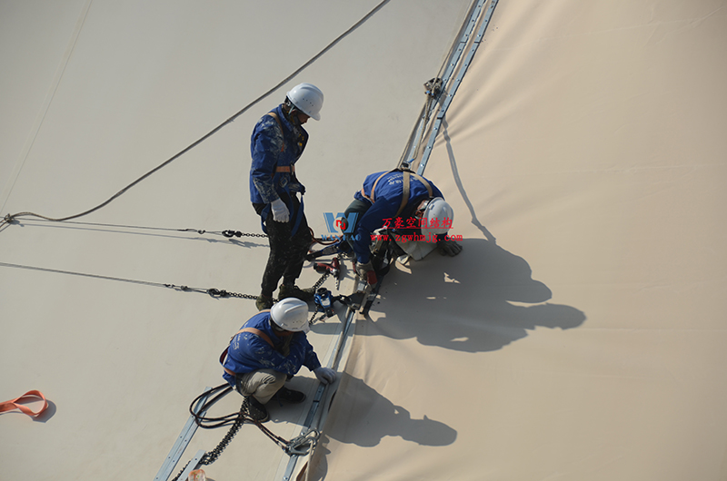 浙江真愛毯業科技有限公司廠房三屋面膜結構工程完工大吉！