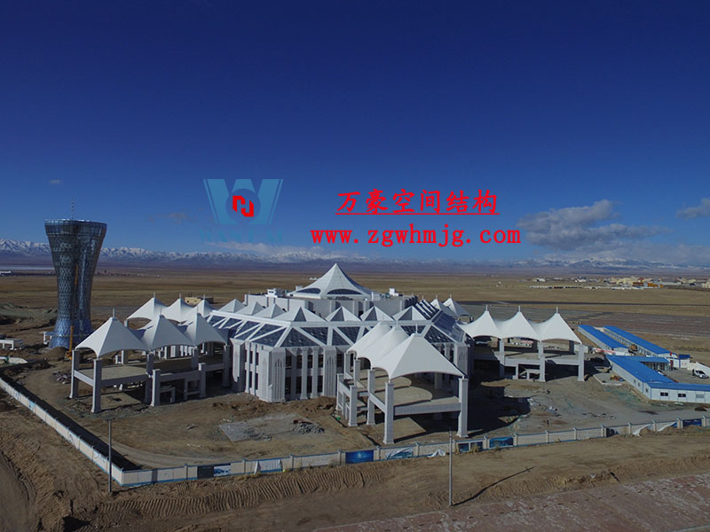 青海茶卡鹽湖天空之境集散中心鋼膜結(jié)構(gòu)項(xiàng)目