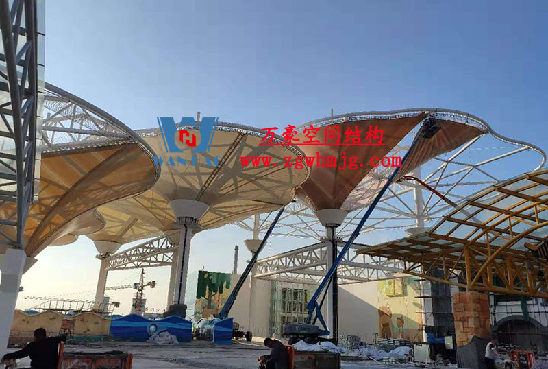 山東聊城萬達小鎮七彩祥云索膜結構項目