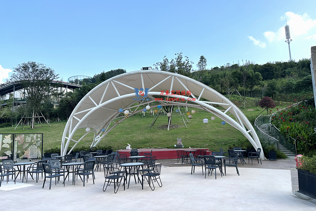 膜結構遮陽雨棚受歡迎的主要原因是什么？