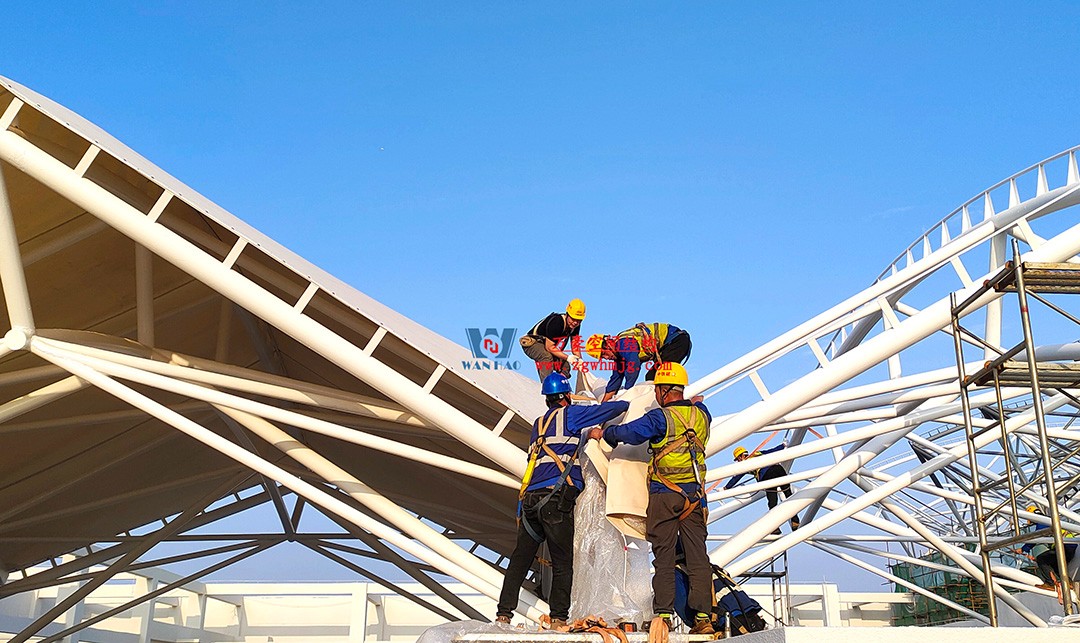 工程進(jìn)度全速推進(jìn),PTFE膜材張拉在即! 工程進(jìn)度全速推進(jìn),PTFE膜材張拉在即!