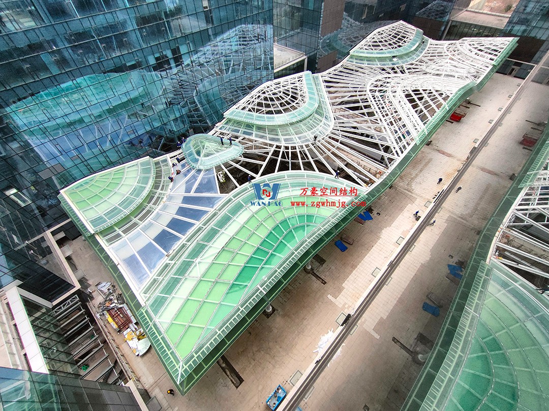 博多森谷項目中庭鋼膜結構工程 博多森谷項目中庭鋼膜結構工程