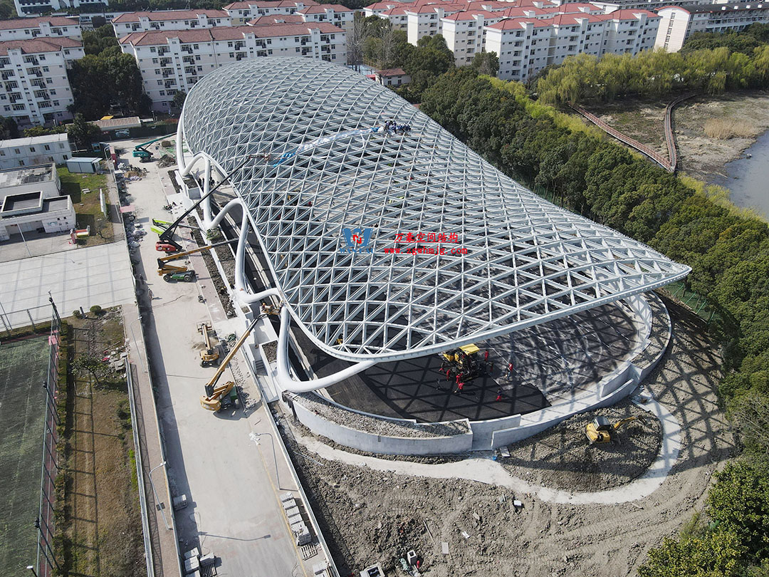 上海工程技術(shù)大學(xué)松江校區(qū)風(fēng)雨操場ETFE膜結(jié)構(gòu)工程 上海工程技術(shù)大學(xué)松江校區(qū)風(fēng)雨操場ETFE膜結(jié)構(gòu)工程