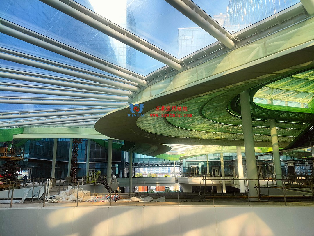 博多森谷項目中庭鋼膜結構工程 博多森谷項目中庭鋼膜結構工程