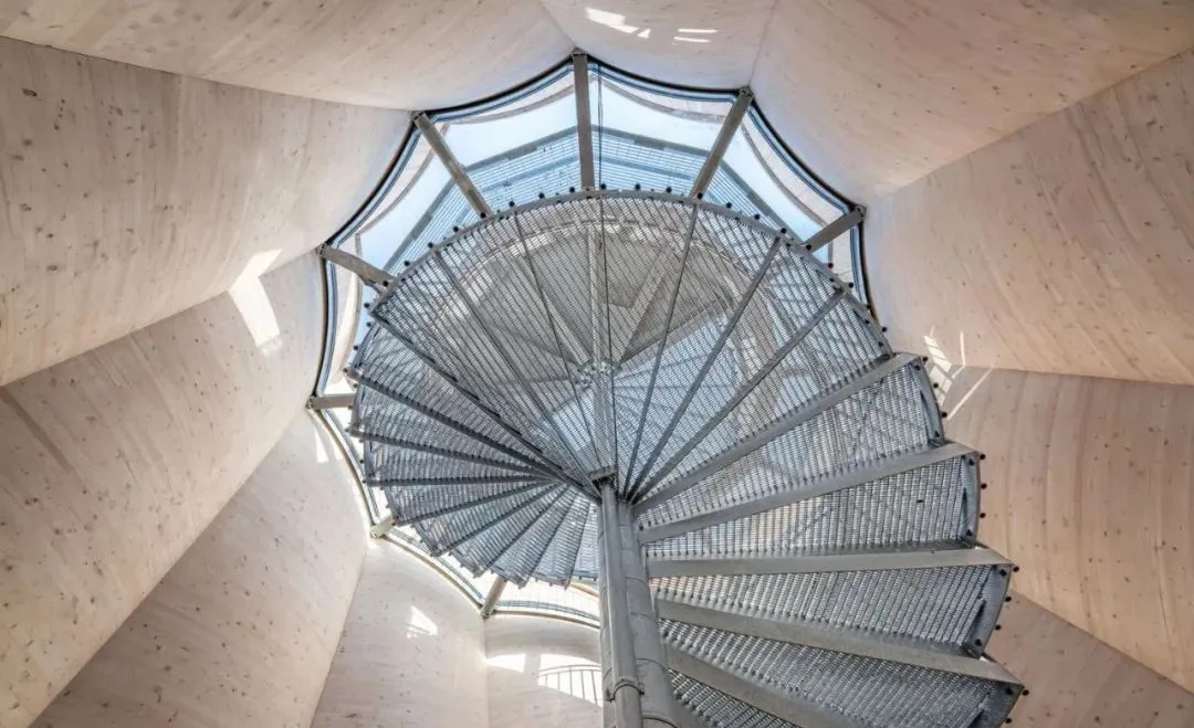 德國高地的木構瞭望塔 德國高地的木構瞭望塔