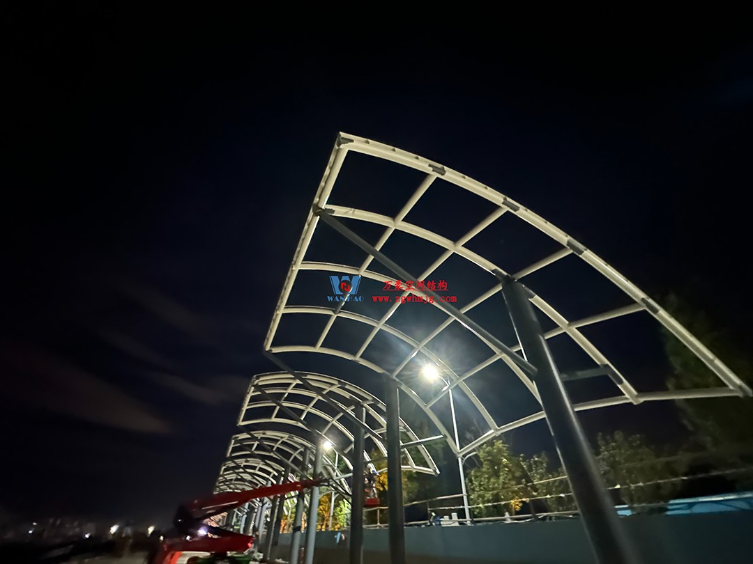 全面加速建設，創建優質精品工程