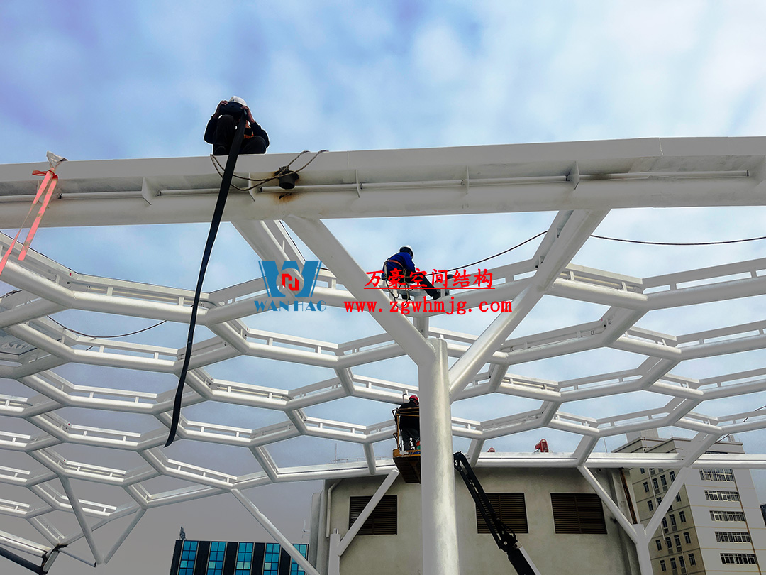 廣州茂名總匯天街商業街鋼結構工程