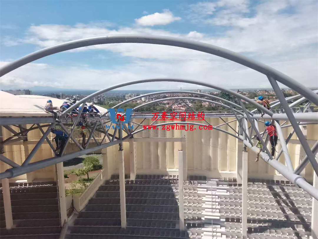 膜結構體育場屋面安裝全解析:從技術要點到經典案例 膜結構體育場屋面安裝全解析:從技術要點到經典案例