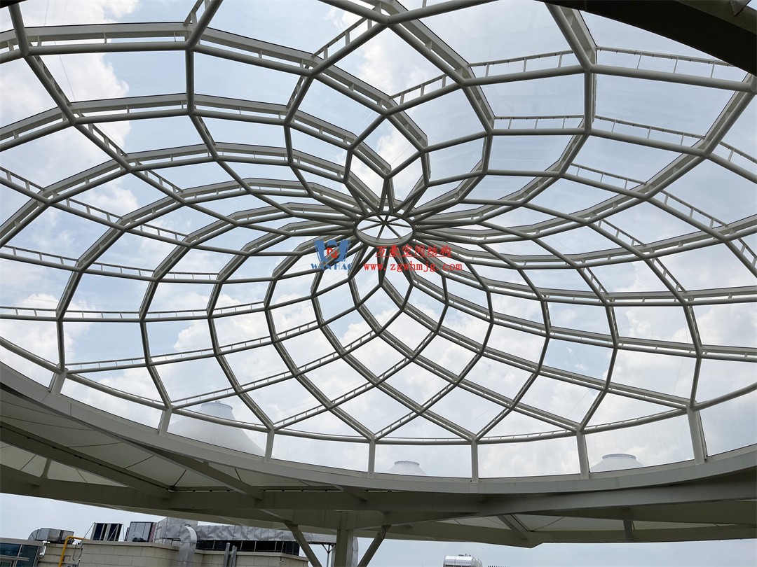 探索膜結(jié)構(gòu)在商業(yè)街區(qū)穹頂?shù)纳衿鎽?yīng)用