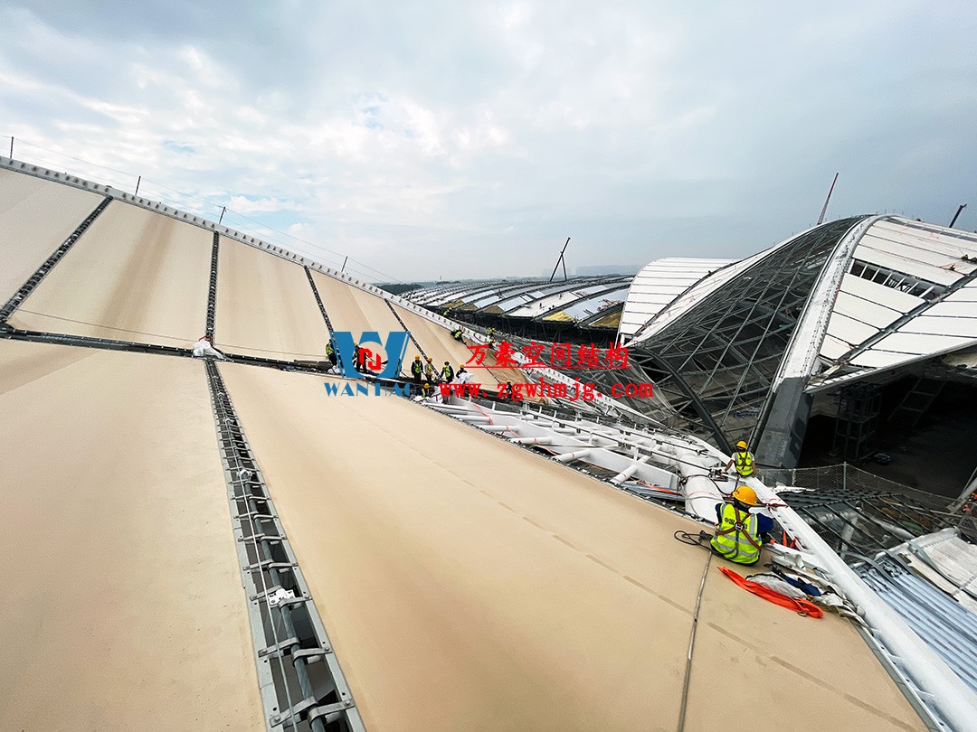 鄭州中原高鐵港數字展貿城ETFE膜結構 PTFE膜結構項目 鄭州中原高鐵港數字展貿城ETFE膜結構 PTFE膜結構項目