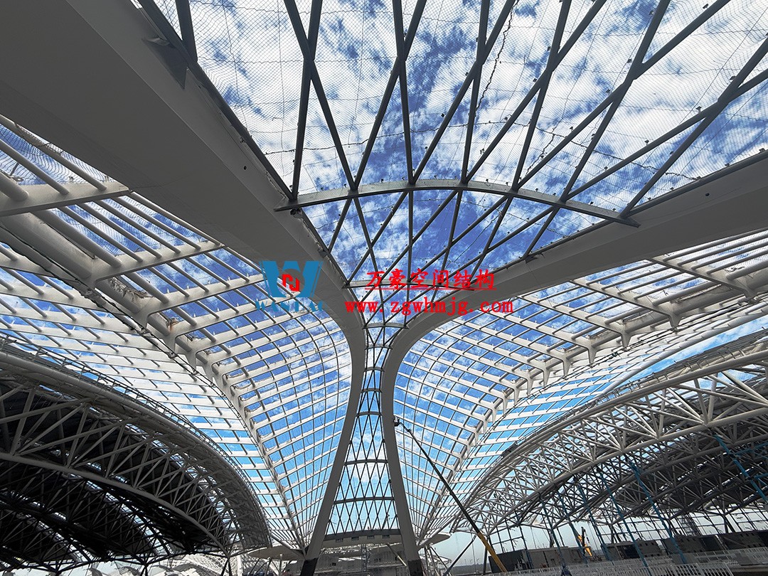 鄭州中原高鐵港數字展貿城鋼結構項目