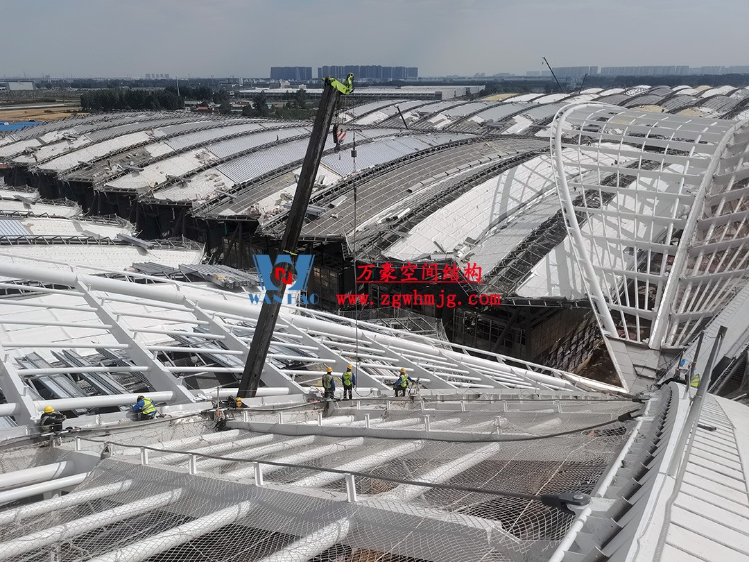 鄭州中原高鐵港數字展貿城鋼結構項目