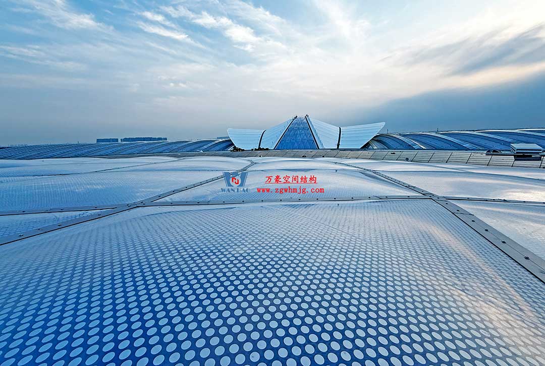 鄭州中原高鐵港數字展貿城ETFE膜結構 PTFE膜結構工程