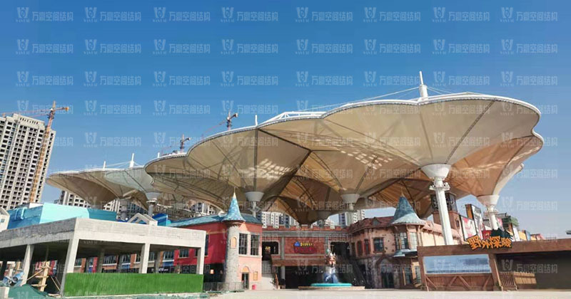 PTFE膜結構材料是什么？PTFE膜結構材料有哪些性能特點？