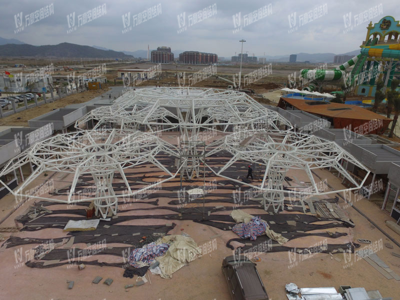 海闊天空水世界膜結構